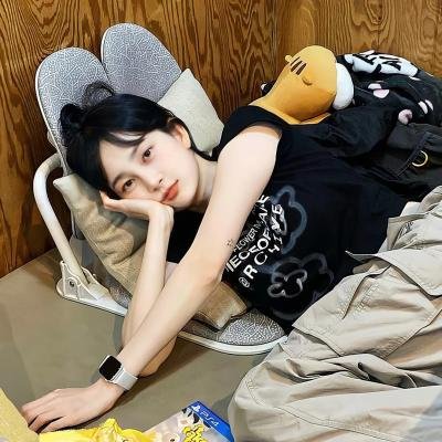 战火中的小狐狸